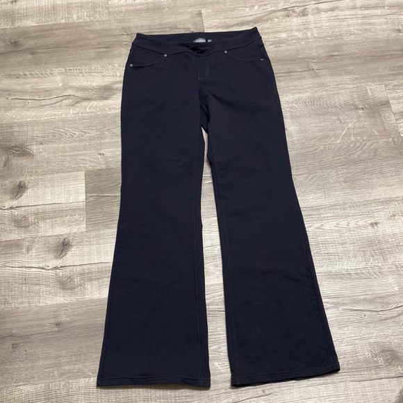 Athleta Betona Classic Pant - Picture 16 of 16